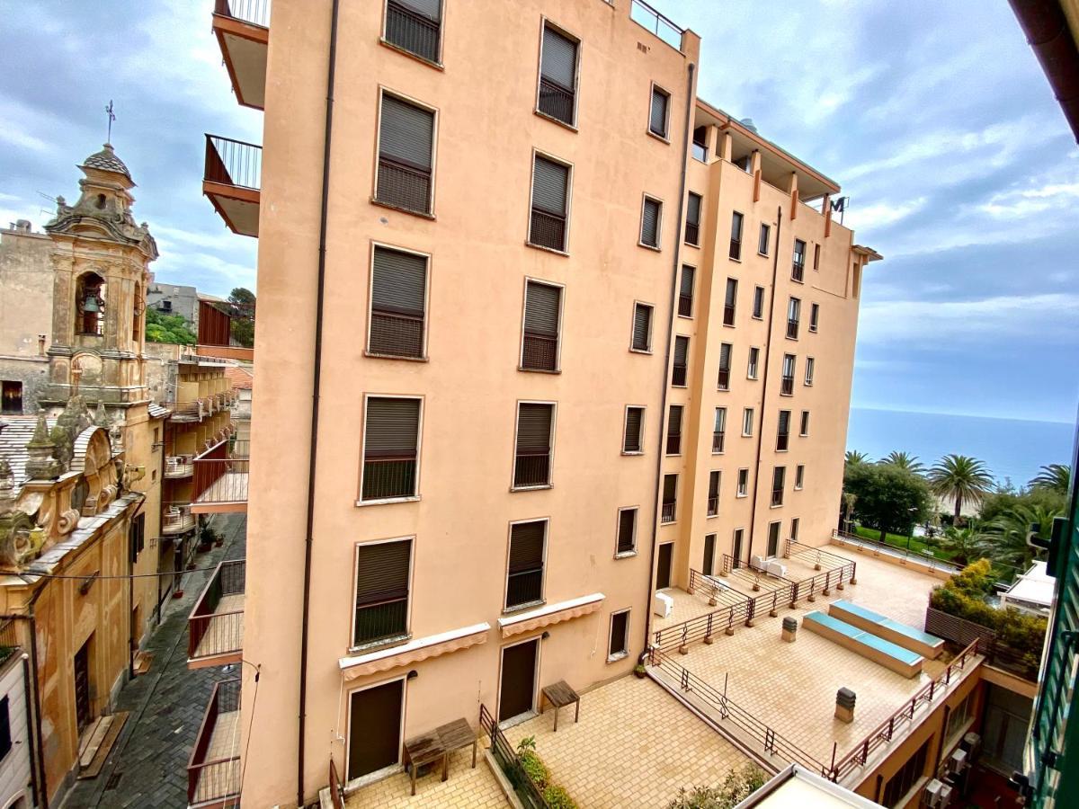 Hotel Alba Chiara Finale Ligure Bagian luar foto